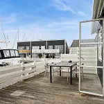 Cozy Ground-floor With Sea View Oer Maritime Village *
