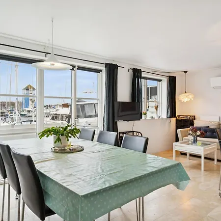 Cozy Ground-floor With Sea View Oer Maritime Village *